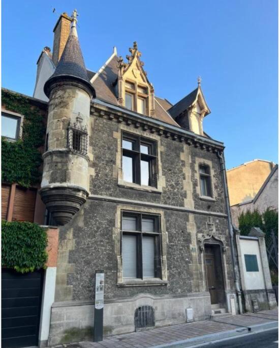 Fire, Appartement Vue Cathedrale แร็งส์ ภายนอก รูปภาพ